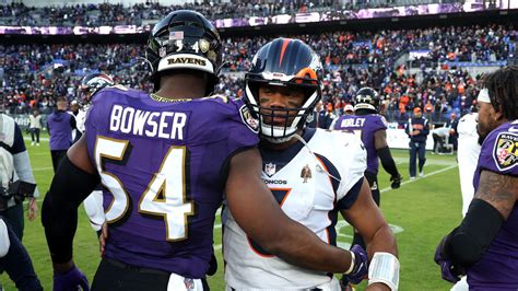 Seahawks add a pair of veterans to practice squad .